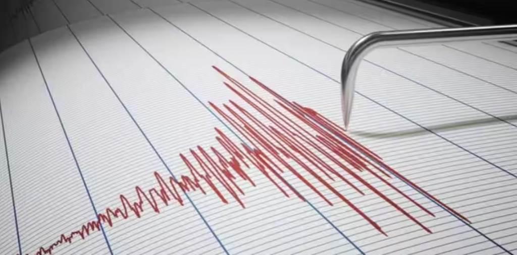 Earthquake tremors in Gujarat and Bengal
